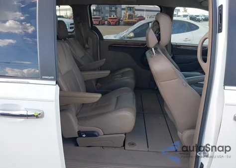 2011 Chrysler Town & Country Limited из США, поврежденный, VIN 2A4RR6DGXBR609803